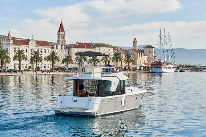 Beneteau Swift Trawler 30 - 