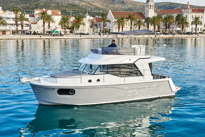Beneteau Swift Trawler 30 - 