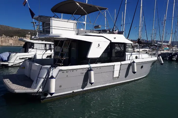 Beneteau Swift Trawler 30 - 