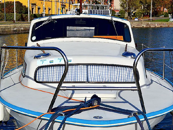 Albin 25 - 