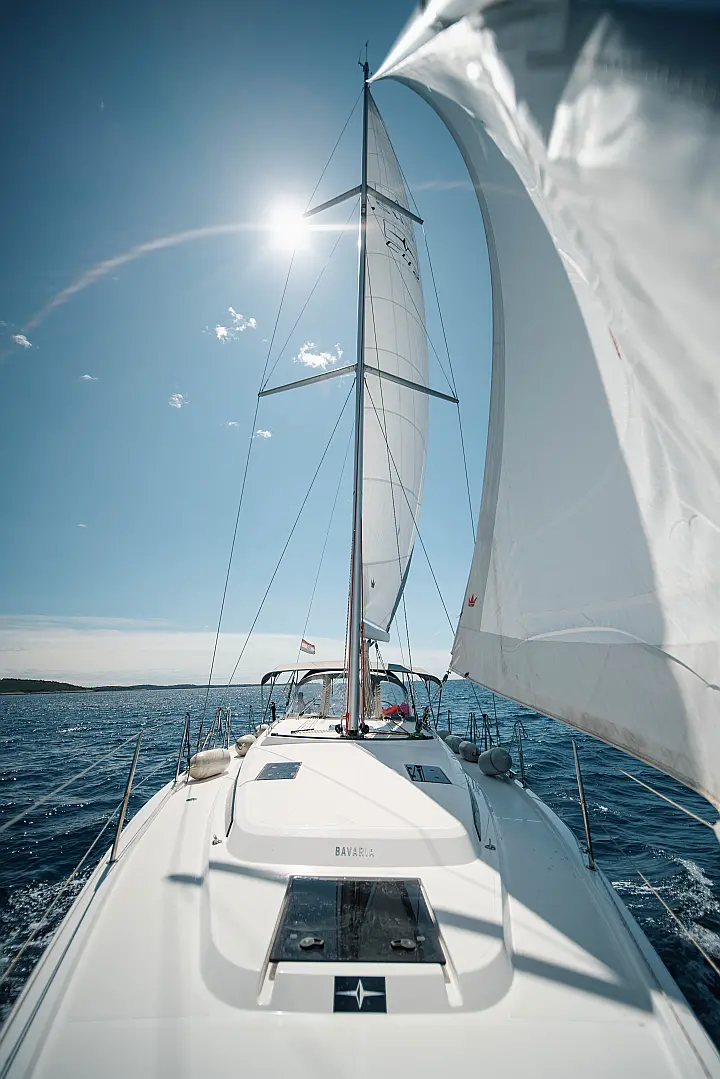 Bavaria C42 - 