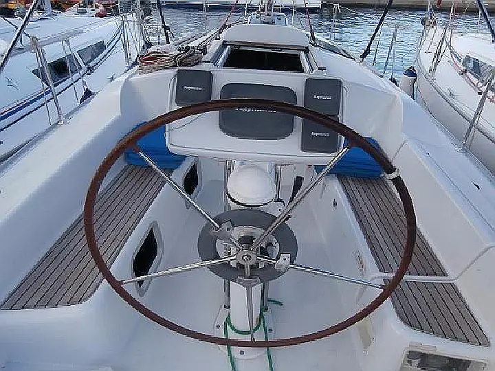 Sun Odyssey 32i - 