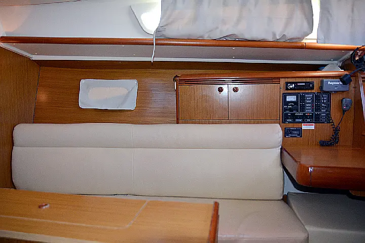 Sun Odyssey 32i - 