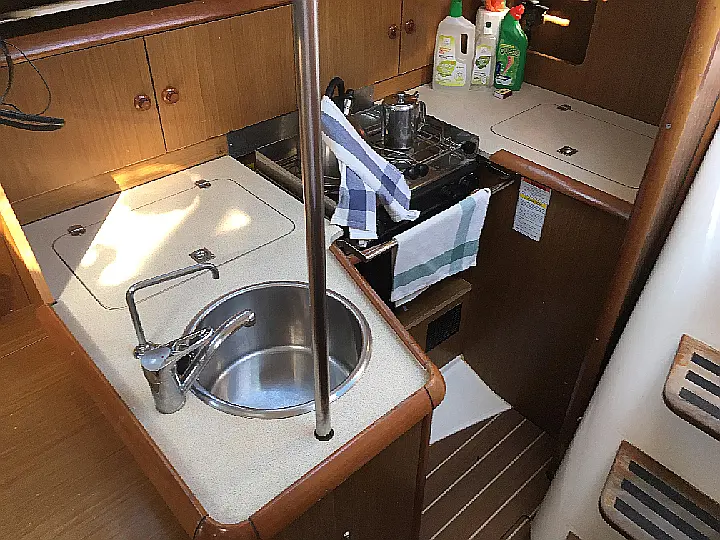 Sun Odyssey 32i - 