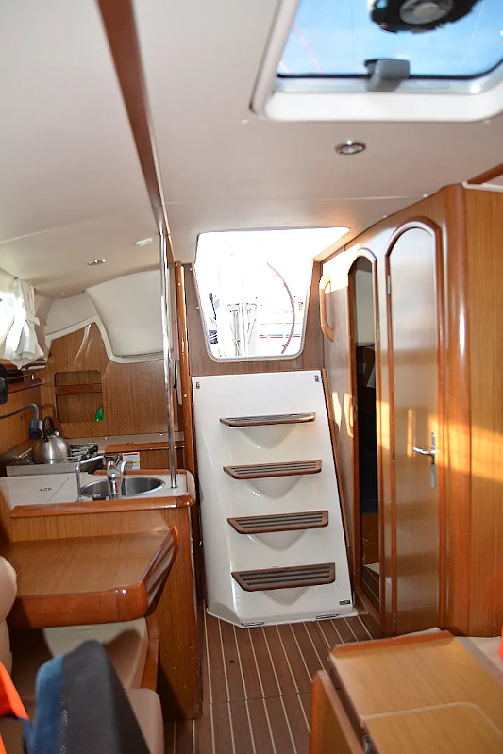 Sun Odyssey 32i - 