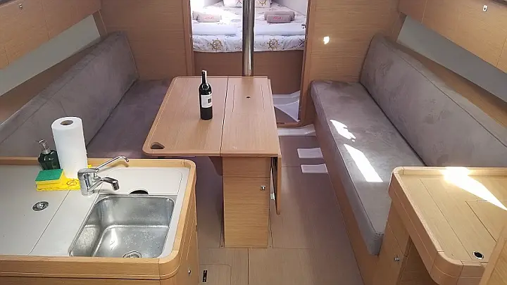 Dufour 360 2 Cabin - 
