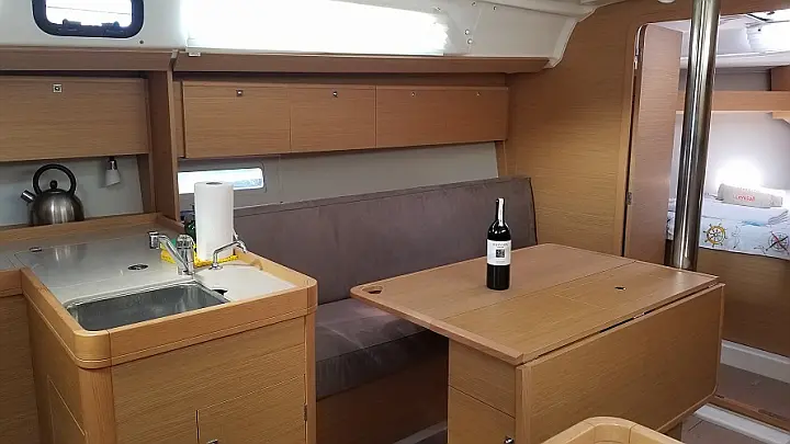 Dufour 360 2 Cabin - 