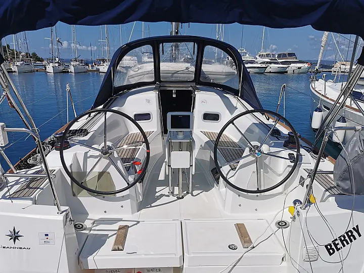 Sun Odyssey 349 - 