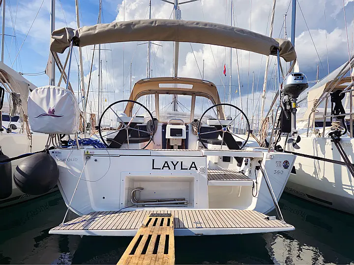 Dufour 360 Grand Large - External image