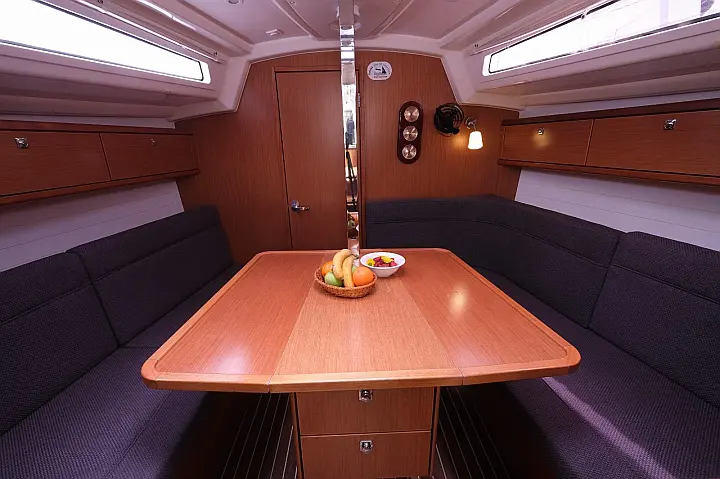 Bavaria 33 Cruiser - 