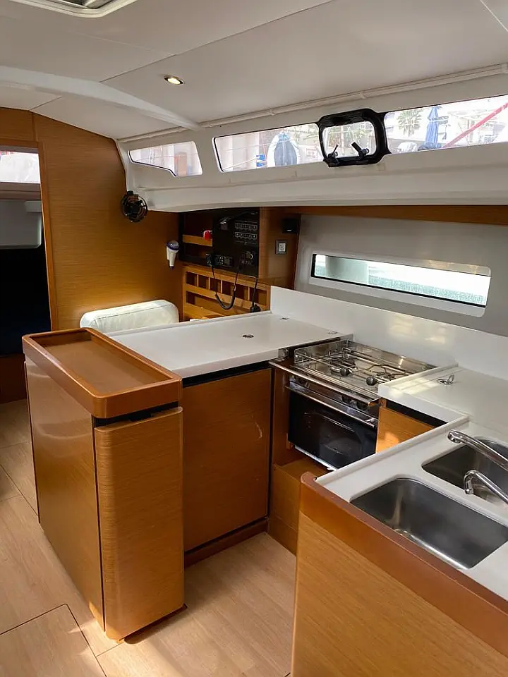 Sun Odyssey 440 - 