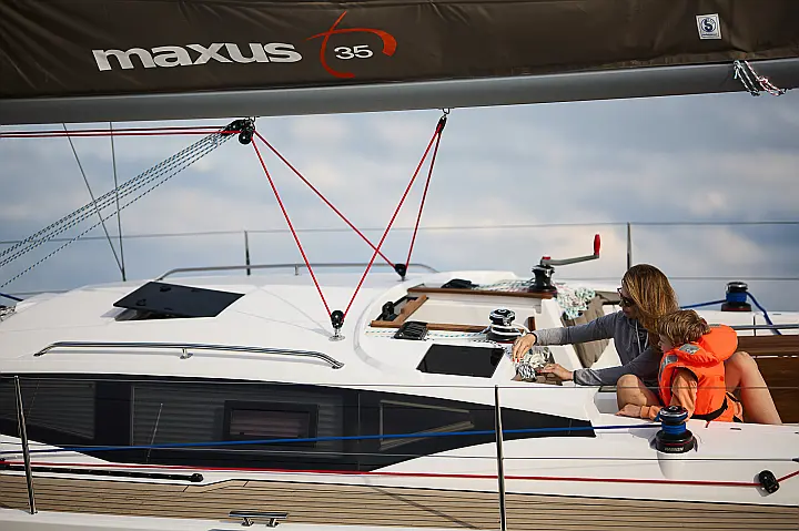 Maxus 35 - 
