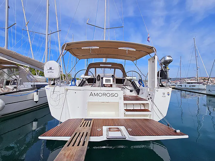Dufour 430 Grand Large - External image