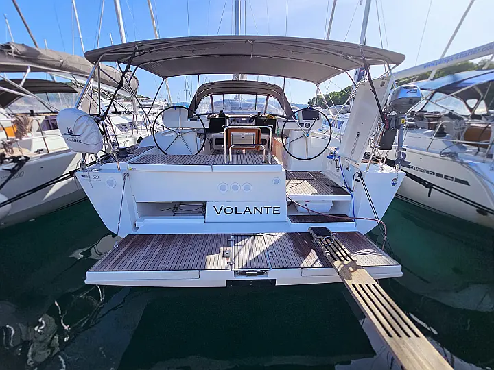 Dufour 520 Grand Large - External image