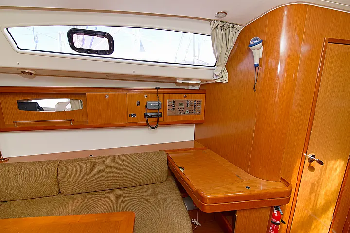 Beneteau Oceanis 43  - 