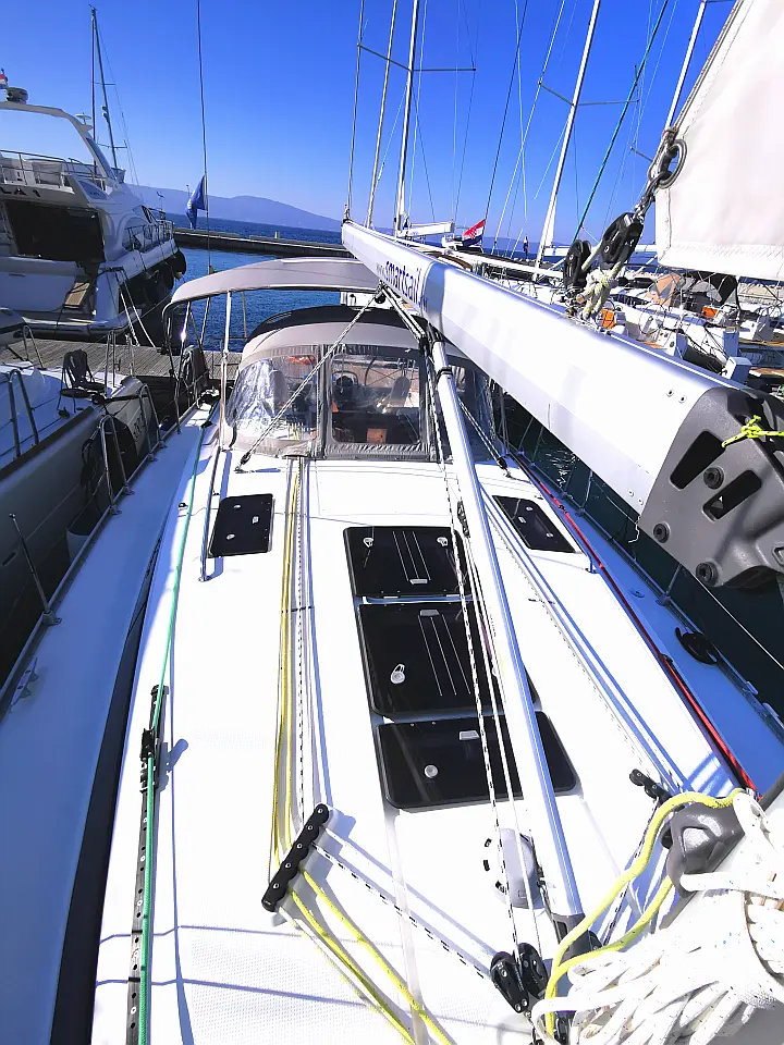 Bavaria Cruiser 37 - 