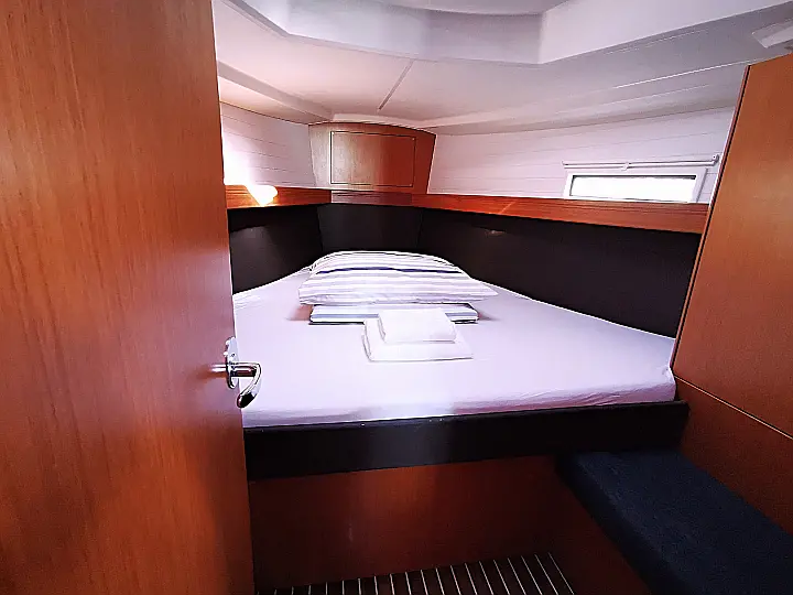Bavaria Cruiser 37 - 
