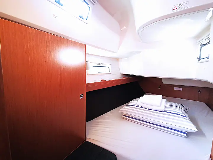 Bavaria Cruiser 37 - 