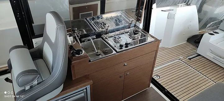 Merry Fisher 895 - 