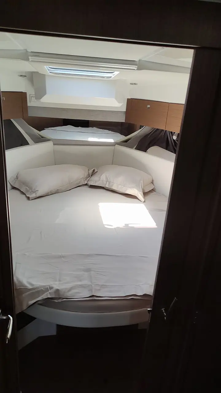 Merry Fisher 895 - 