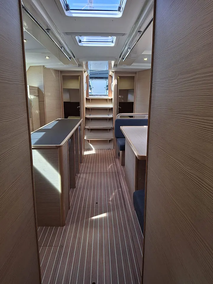 D&D Kufner 56 - 5 cab - 