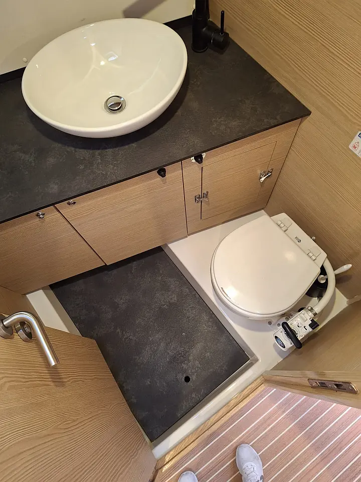 D&D Kufner 56 - 5 cab - 