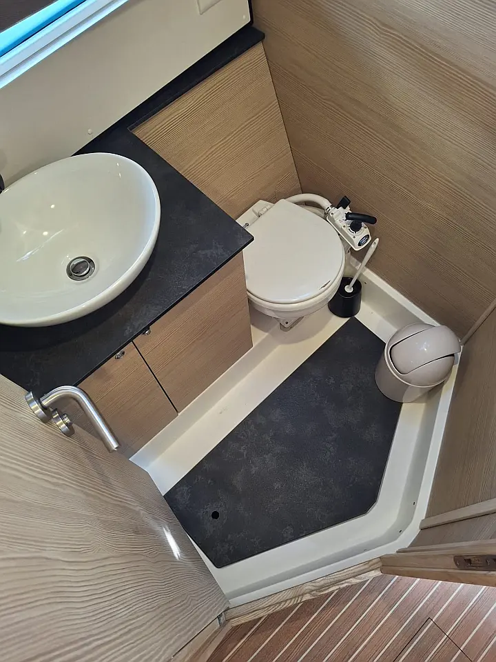 D&D Kufner 56 - 5 cab - 