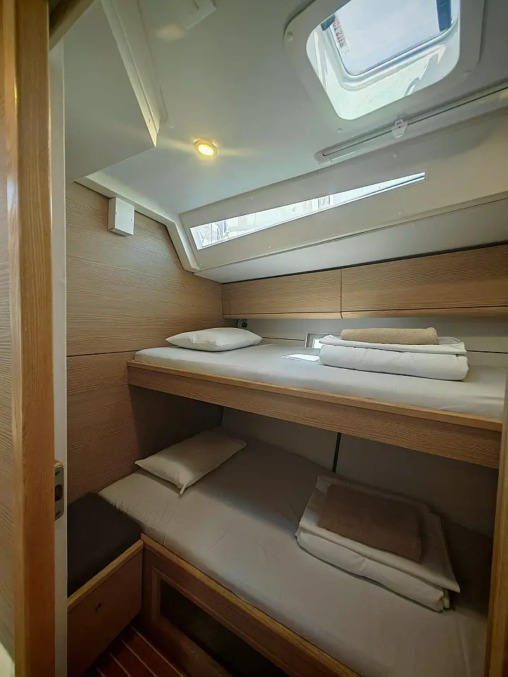 D&D Kufner 56 - 5 cab - 