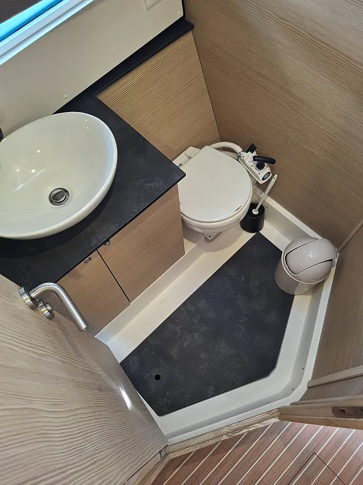 D&D Kufner 56 - 5 cab - 