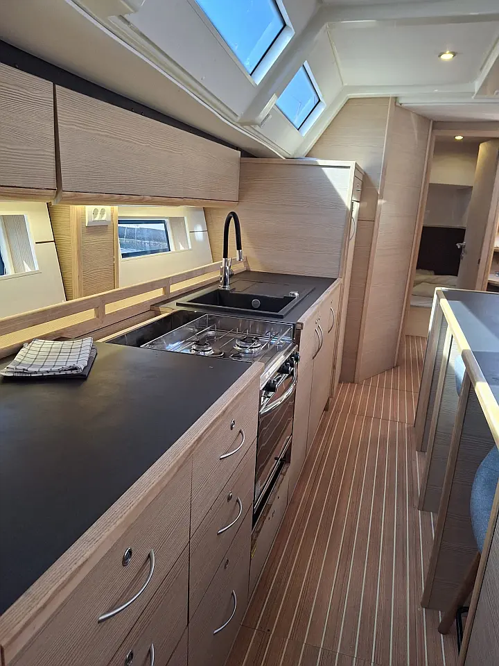 D&D Kufner 56 - 5 cab - 