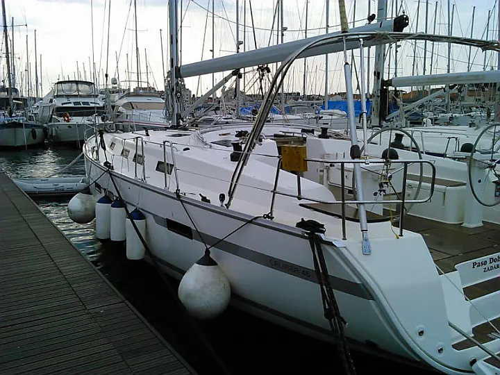 Bavaria Cruiser 45 - External image