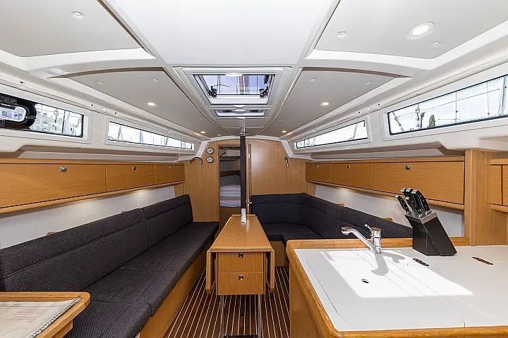 Bavaria Cruiser 34 Style - 