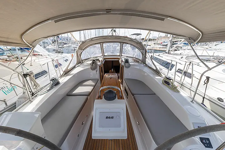 Bavaria Cruiser 34 Style - 