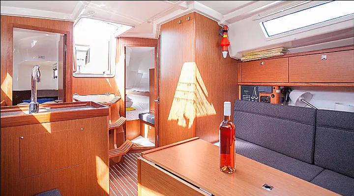 Bavaria Cruiser 34 - 