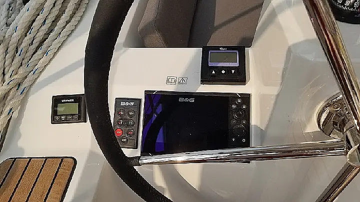 Oceanis 38.1 - 