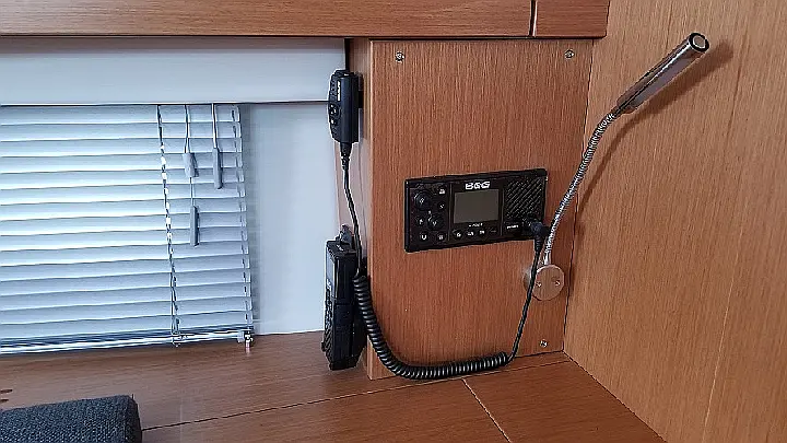 Bavaria C42 - 