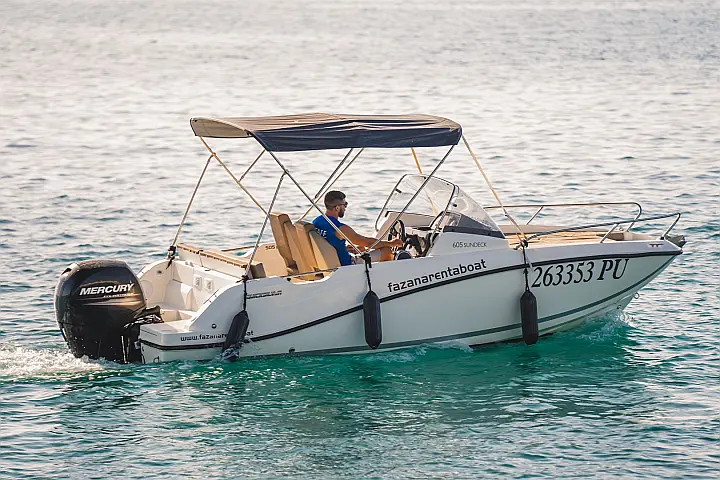 Quicksilver 605 Sundeck F - 