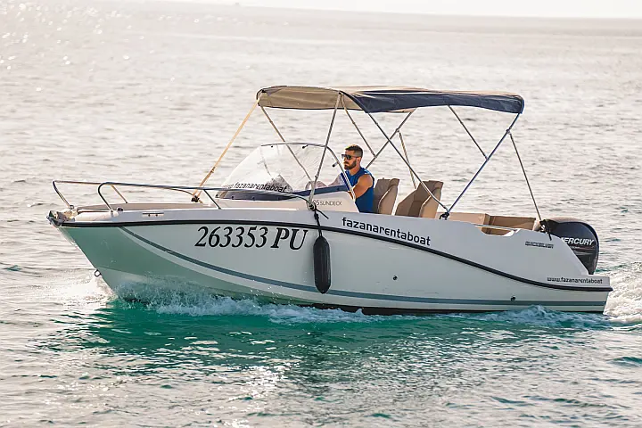 Quicksilver 605 Sundeck F - 