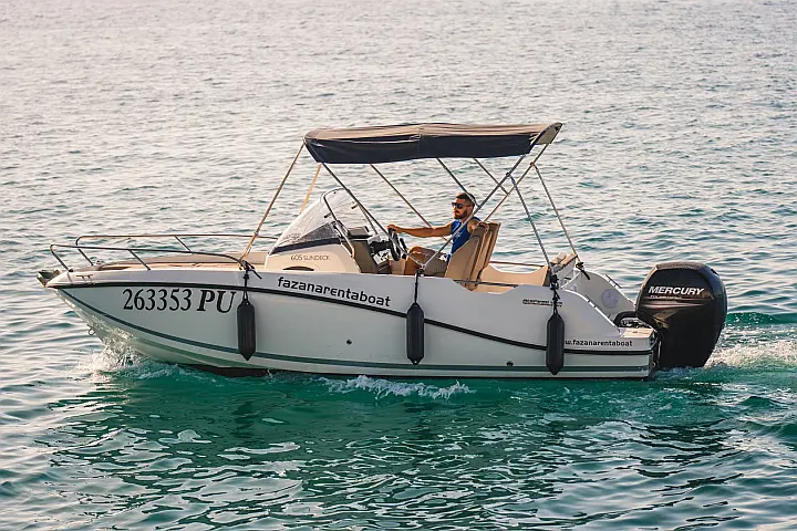 Quicksilver 605 Sundeck F - 