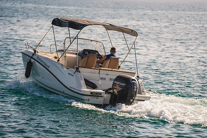 Quicksilver 605 Sundeck F - 