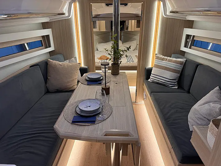 Maxus 35 - 