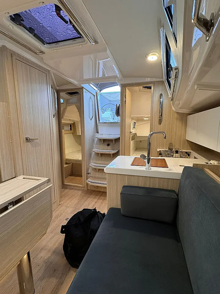 Maxus 35 - 