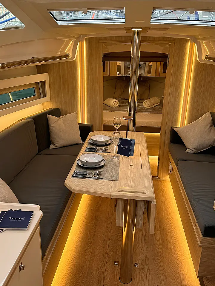 Maxus 35 - 