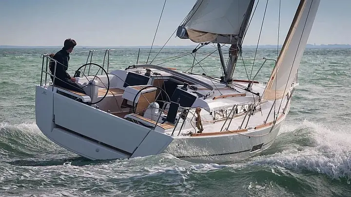 Dufour 350 Adventure - 