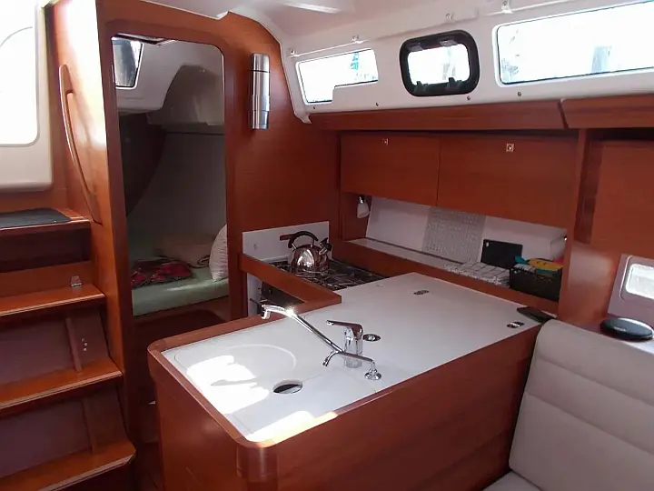 Dufour 350 Adventure - Interni