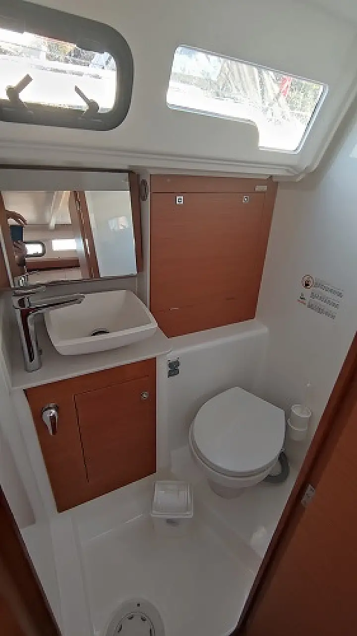 Dufour 360 3 Cabin - 