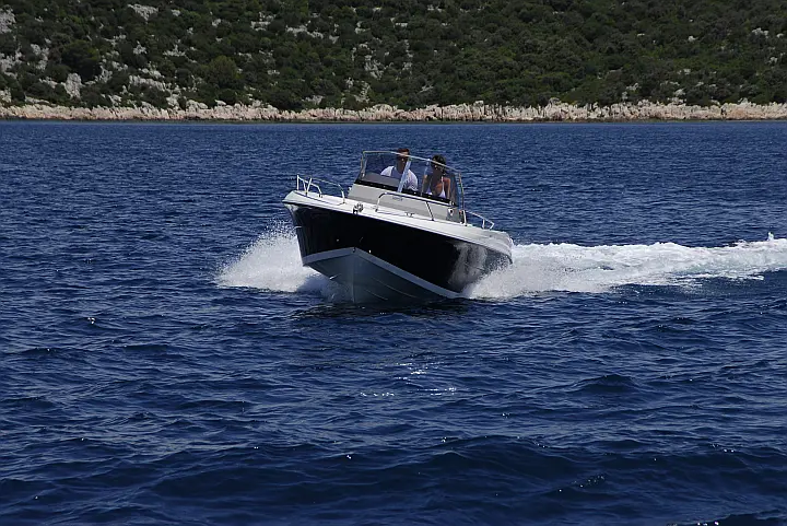 Atlantic Marine 670 - 