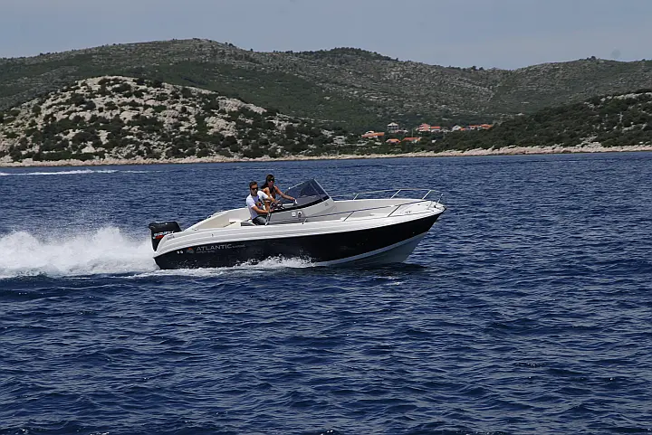 Atlantic Marine 670 - 