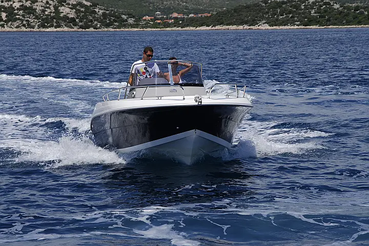 Atlantic Marine 670 - 