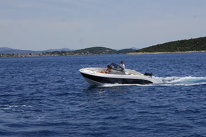 Atlantic Marine 670 - 